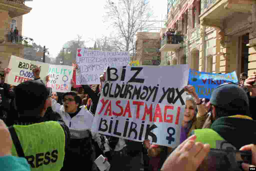 Bakıda 8 Marş feministlər aksiyası