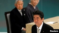 日本首相安倍晉三8月15日出席二戰投降記念日。