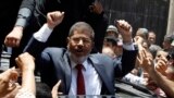 محمد مرسی عضو گروه اخوان المسلمین در جریان مبارزات انتخابات ریاست جمهوری - خرداد ۱۳۹۱