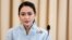នាយករដ្ឋមន្ត្រី​ថៃ​អ្នកស្រី Paetongtarn Shinawatra ​នៅ​ក្នុង​សន្និសីទ​កាសែត​ទីក្រុងបាងកក​ប្រទេស​ថៃ​កាលពីថ្ងៃទី ២៨ វិច្ឆិកា​ ឆ្នាំ២០២៤។