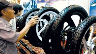 Mỹ nhập khẩu lốp xe từ Việt Nam trị giá khoảng 500 triệu USD vào năm ngoái. Bộ Thương mại Mỹ vừa mở cuộc điều tra chống bán phá giá đối với lốp xe nhập từ Việt Nam và 1 số quốc gia khác của châu Á. (Ảnh chụp màn hình Báo Đầu Tư)