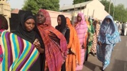 Le président de la conference épiscopale du Tchad Monseigneur Jean-Claude Bouchard au micro de André Kodmadjingar