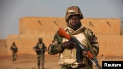 Un soldat nigérien à Goa, au Niger