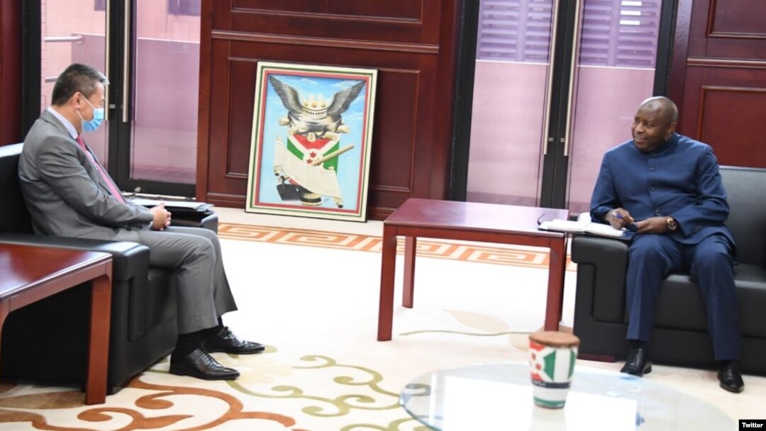 Huang Xia uhagarariye Umunyamabanga Mukuru wa ONU mu karere k’ibiyaga bigari bya Afurika na Perezida Evariste Ndayishimiye w'Uburundi