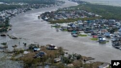Kawasan Lafitte di Louisiana terendam banjir akibat badai Ida yang menghantam wilayah tersebut, 30 Agustus 2021. (AP Photo/David J. Phillip)