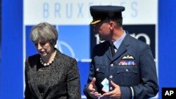 Firai Ministar Birtaniya Theresa May Ta Isa Taron NATO A Brussels, May 25, 2017. 