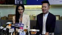 Han Lay, Miss Grand International contestant from Myanmar, (left) with the president of Miss Grand International at a press briefing in Bangkok, Thailand, on March 31, 2021.