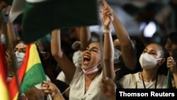 Protesta contra el gobierno del presidente boliviano Luis Arce tras la detención de la ex presidenta interina Jeanine Áñez, en Santa Cruz, el 16 de marzo de 2021.