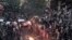 Una toma de las protestas en Irán tras la muerte de una joven bajo custodia policial el 20 de septiembre de 2022 en Teherán.