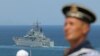 Veliki desantni brod ruske mornarice Cezar Kunikov plovi tokom parade povodom Dana mornarice u Sevastopolju