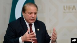 FILE - Pakistani Prime Minister Nawaz Sharif will meet with King Salman on Monday in Riyadh and with Iranian President Hassan Rouhani on Tuesday in Tehran. 