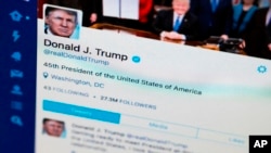 Twitter citó la libertad de expresión como el argumento para no entregar información sobre la cuenta @ALT_uscis, que critica políticas migratorias de Trump.