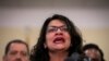 La representante Rashida Tlaib habla durante una conferencia de prensa con Yazmin Juárez, madre de Mariee, de 19 meses de edad, quien murió después de ser detenida por el Servicio de Inmigración y Control de Aduanas de los Estados Unidos (ICE).