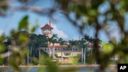 Fotografía de archivo del 23 de noviembre de 2018 de la propiedad Mar-a-Lago del presidente Donald Trump vista desde un manglar en Palm Beach, Florida. (AP Foto/J. David Ake)