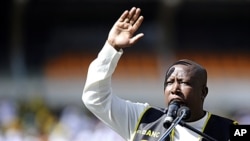 The president of the ruling African National Congress (ANC) youth league, Julius Malema, delivers a speech in Soweto, May 15, 2011 (file photo)