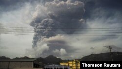 Letusan gunung berapi La Soufriere di pulau St Vincent, Karibia (foto: dok). 