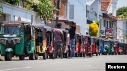 نگرانی از تأمین سوخت در سری‌لانکا با توجه به جنگ آمریکا و اسرائیل با ایران و اخلال در تردد کشتی‌ها در تنگه هرمز شدت گرفته است