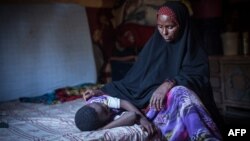 Seorang perempuan Somalia yang dulu berprofesi sebagai tukang sunat anak perempuan (foto: ilustrasi).