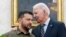 UMongameli weMelika uMnu Joe Biden, osesandlani sokudla, loMongameli weUkraine uMnu Volodymyr Zelenskiy.