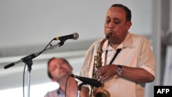 FILE - Lou Donaldson performs with Pat Bianchi on the organ at the Newport Jazz Festival in Newport, R.I., on Aug. 2, 2015. Donaldson died Nov. 9, 2024, at age 98.