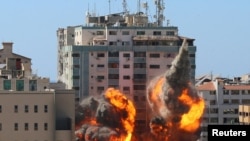 15 травня будинок, де розташовувались офіси Associated Press (AP) та Al Jazeera постраждав від авіаудару з боку Ізраїїлю 