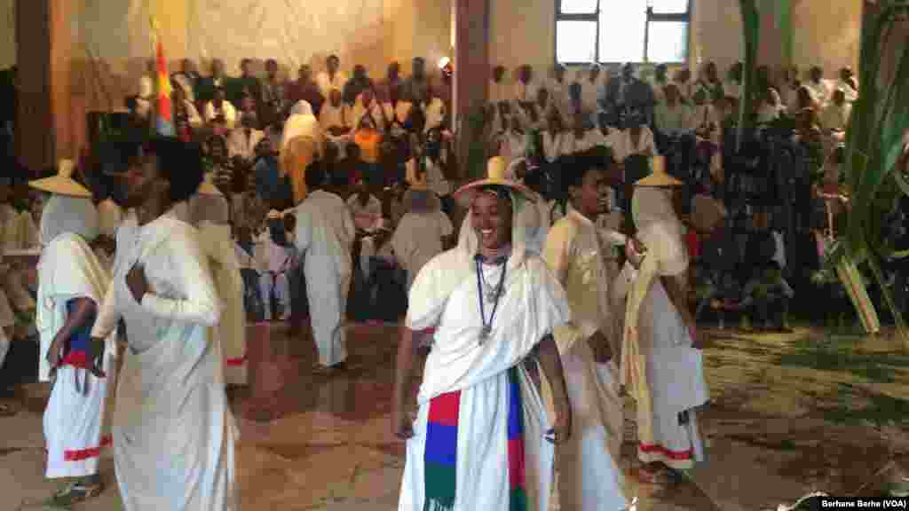 ብምኽንያት በዓል ቅዱስ ዮውሃንስ፣ ኣብ ንኡስ ዞባ ሰረጀቓ&nbsp; ኣብ ታሪኻዊ ኣዳራሽ "ሓፋሽ ዛግር" ዝቐረበ ባህላዊ ምርኢት