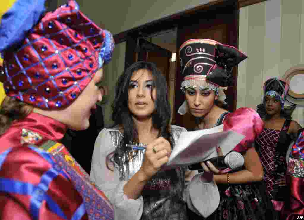 «Девчонки, ваш выход…»