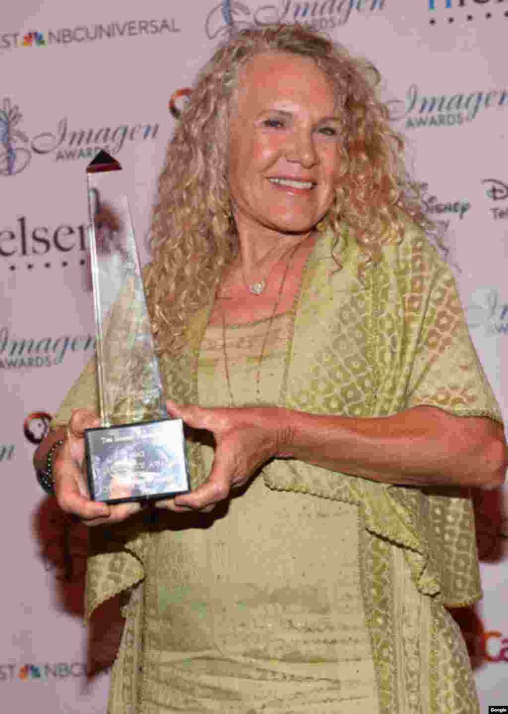 #8 - Christy Walton, pela rede Walmart. $41.7 Mil Milhões.