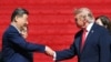 资料照片：特朗普总统陪同习近平主席参访华盛顿国家档案馆后两人握手告别。（2026年9月25日）