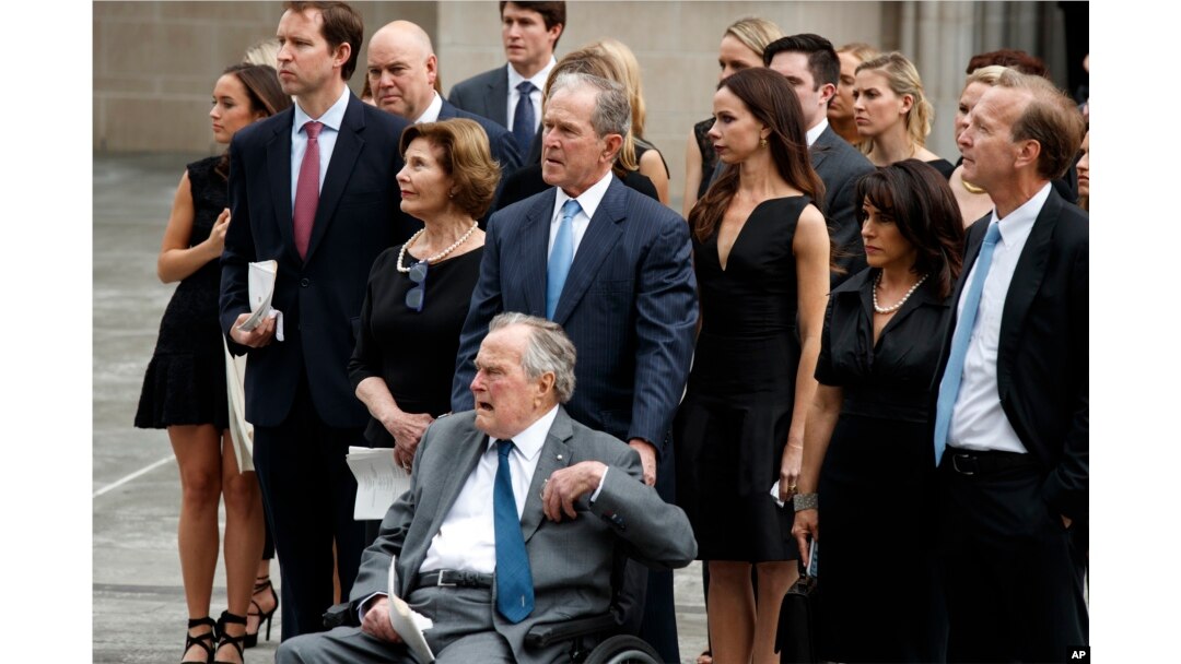 President H.W. Bush, Barbara Bush Perform Coin Flip at Super Bowl LI