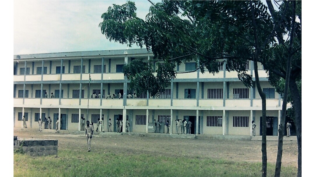 Lycée de Nosté ở tỉnh Haho, Togo (Ảnh: Bùi Văn Phú)
