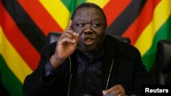 PM Zimbabwe Morgan Tsvangirai berjanji akan melawan keputusan sepihak mengenai pemilu tanggal 31 Juli (13/6).
