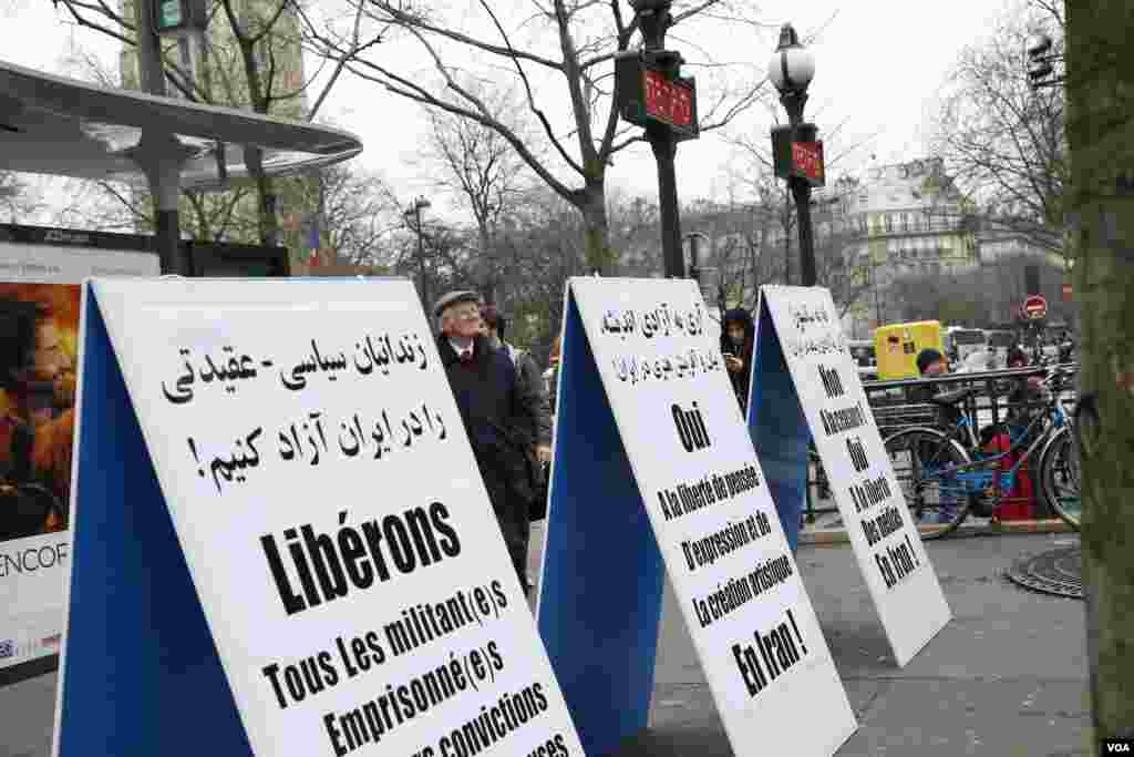 این معترضان در شعارهایشان تاکید داشتند: زندانیان سیاسی - عقیدتی را در ایران آزاد کنیم!