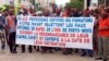 Marche des enseignants pour dénoncer l'organisation d'une évaluation, janvier 2019 à Cotonou. (VOA/Ginette Fleure Adande)