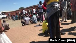 Abathengi bemelele ithuba lokuthenga esitholo sakoOK