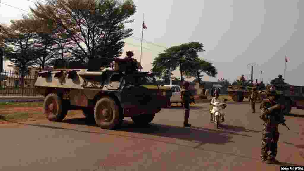 Les soldats français en position à Bangui, République Centrafricaine. Décembre 22, 2013