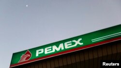 ARCHIVO - Estados Unidos se queja, entre otras cosas, que la estatal mexicana PEMEX no cumple con las normas ambientales para el combustible Diésel. 