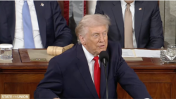 도널드 트럼프 대통령이 24일 국정연설에서 발언하고 있다.