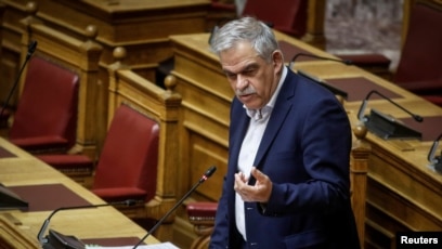 greek civil protection minister resigns after killer wildfire