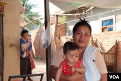 Srey Kunthear, 38, a garment worker for more than twenty years, talks to VOA Khmer on May 20, 2019, in her village in Chbar Ampov district about her experience in the census, which she says, enumerators spent less than 20 minutes, asking her about her family. (Phorn Bopha/VOA Khmer)