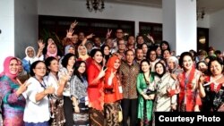 Presiden Joko Widodo mengajak perempuan Indonesia menjadi “ibu bangsa” dalam pertemuan seribu organisasi perempuan di Yogyakarta, Jumat, 15 September 2018. (Foto courtesy : Setpres RI)