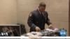 Un Policier disc jockey