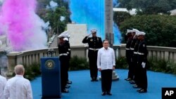 El presidente panameño, Laurentino Cortizo, participa en una ceremonia que marca 20 años desde que la administración del Canal fue entregada por Estados Unidos a Panamá.