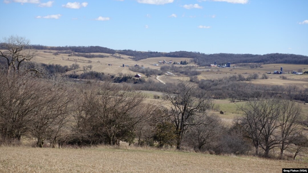 The rolling hills of Jo Daviess County, Ill., Marion Eden says, make many of the issues facing the nation seem “not anything that I am that concerned about,” he said.