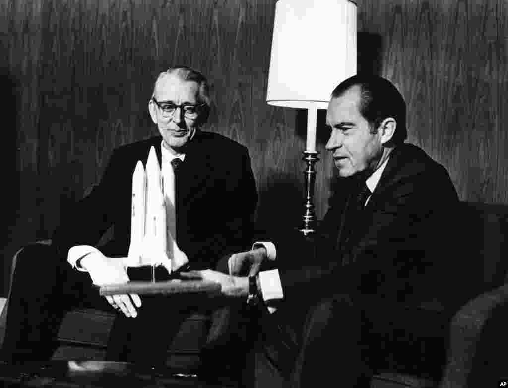 January 1972: President Richard M. Nixon and Dr. James C. Fletcher, NASA Administrator in San Clemente, California. The President announced that day the United States should proceed at once with shuttle development. (Image: NASA)