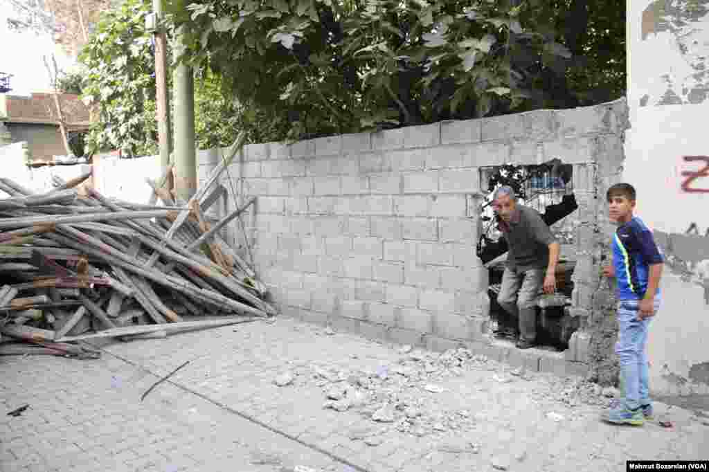 The town of Cizre in southteastern Turkey after weeklong curfew lifted