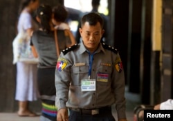 Ông Moe Yan Naing tại một phiên tòa xét xử hai phóng viên của Reuters ở Yangon, Myanmar, ngày 20 tháng 4, 2018.