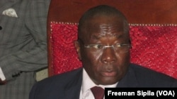 L'ancien ministre centrafricain Abdoul Karim Meckassoua, député du quartier musulman du PK5 de Bangui, devient le premier président de l'Assemblée nationale de la Centrafrique, à Bangui, Cenrafrique, 6 mai 2016. (VOA/Freeman Sipila) 