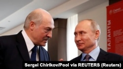 Александр Лукашенко и Владимир Путин в Сочи. Архивное фото. 
