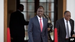 Makamu wa Rais wa Kenya Wiliam Ruto akielekea kuhudhuria moja wapo ya vikao vya mahama ya ICC.